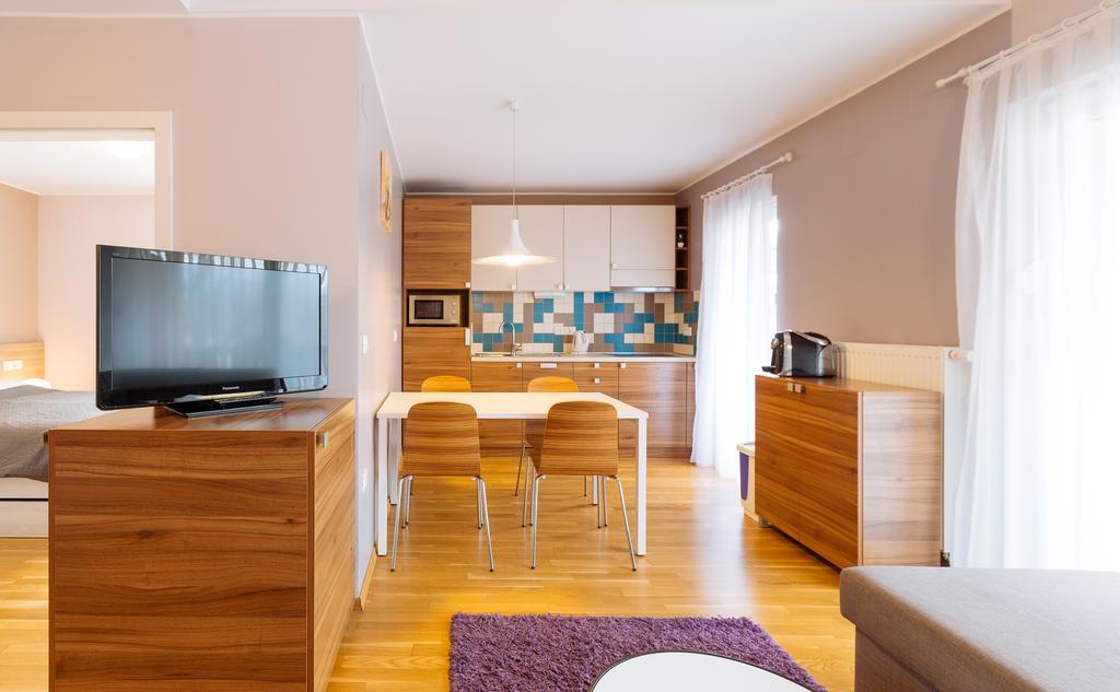Maline Apartments Bled Esterno foto